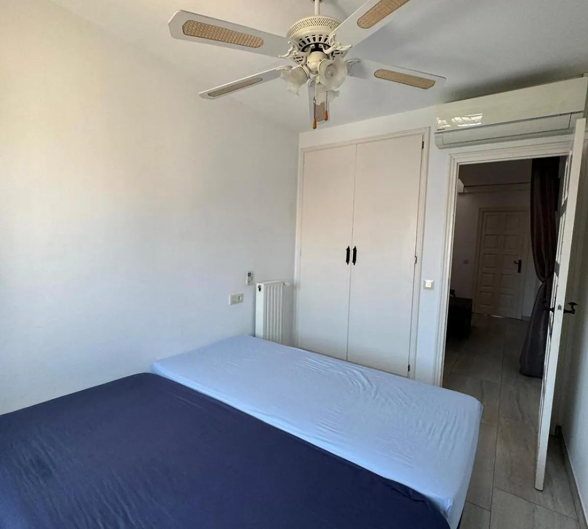 Holiday home Maison Empuriabrava Proche Canaux Et Plage